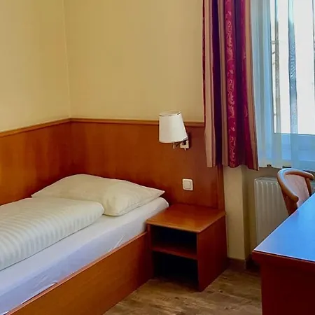 Hotel Franzl 3*