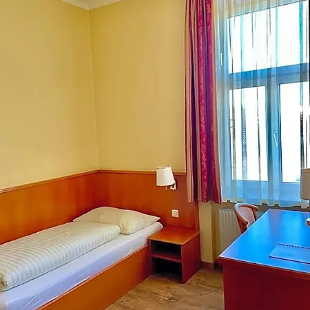 Franzl Hotel 3*