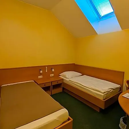 Hotel Franzl 3*